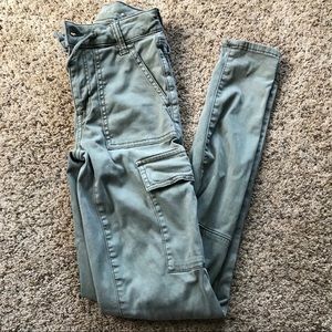 Green jeggings